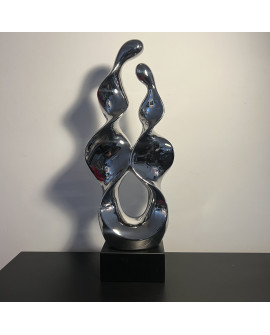 Escultura cromada